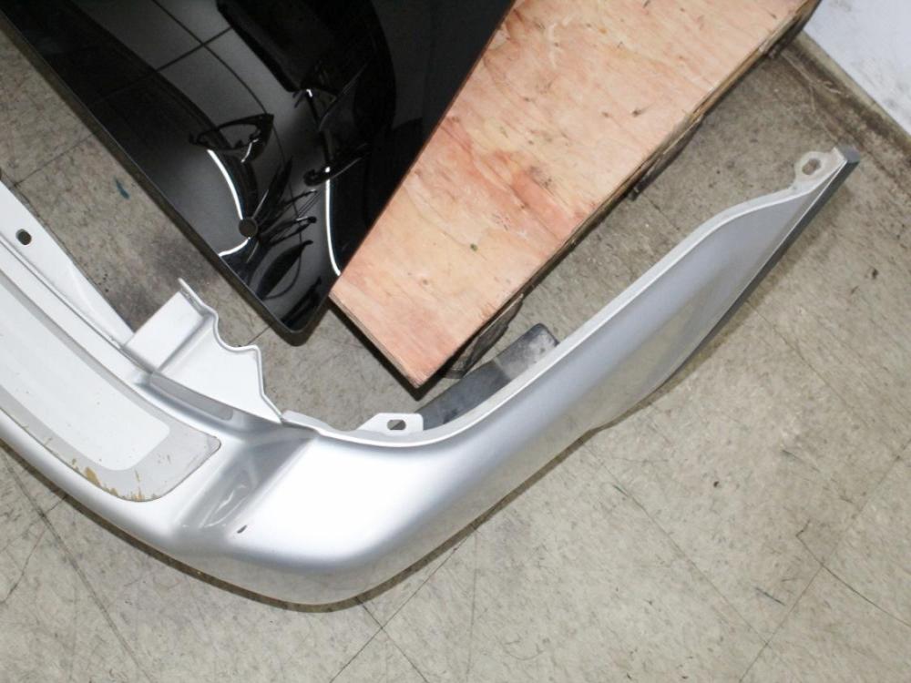 1997-2001 JDM Honda CR-V RD1 Spareless Rear End with Matching OEM Rear Bumper Rear Glass with Mirror: Image 14