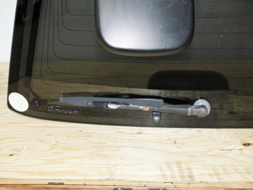 JDM 97-01 Honda CR-V RD1 OEM Rear Glass Liftgate with Back Up Mirror: Image 8