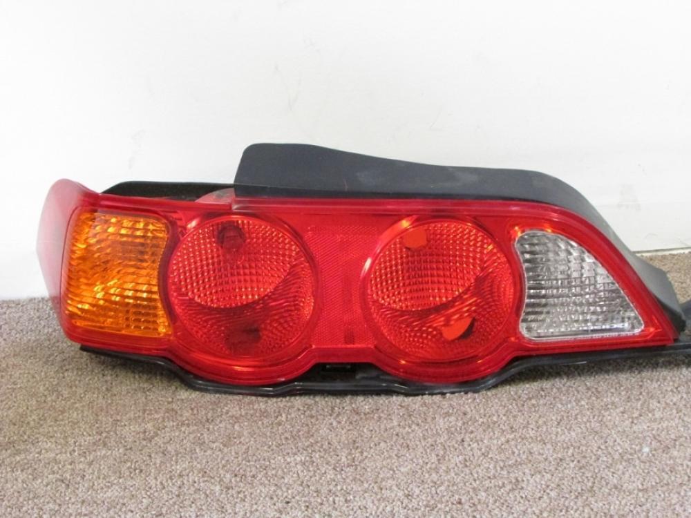 02 03 04 ACURA RSX DC5 TYPE R OEM JDM TAIL LIGHT SET: Image 2