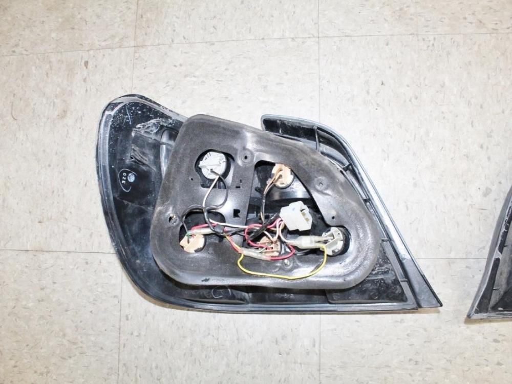 2002-2003 SUBARU IMPREZA WRX STI RS OEM TAIL LIGHTS SEDAN 4 DOOR GD V7: Image 6