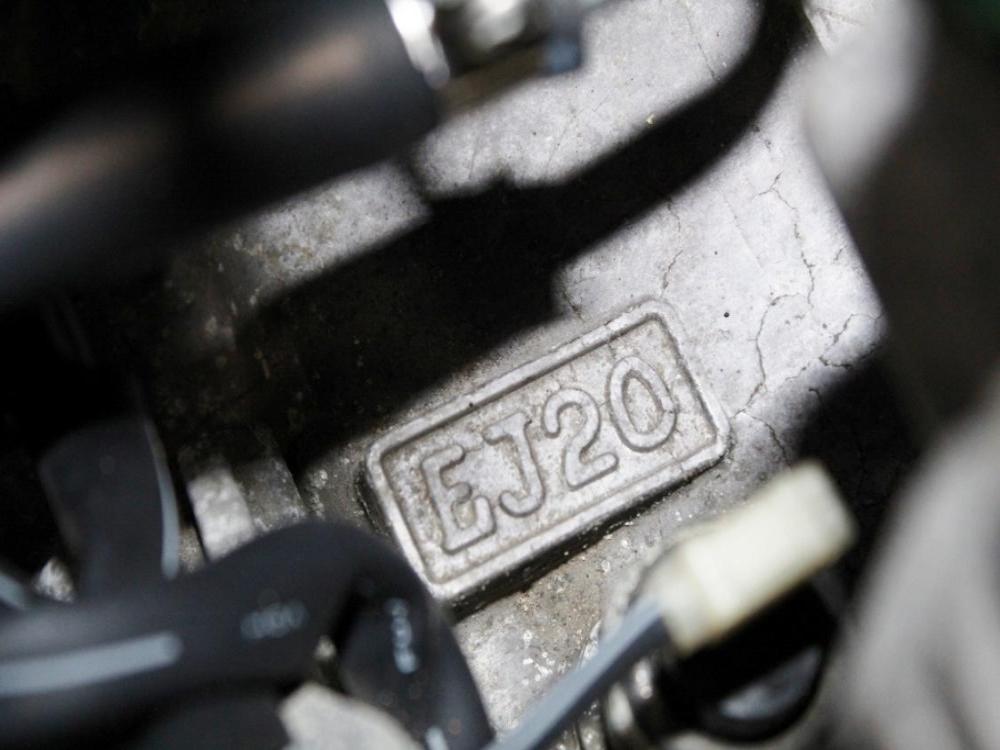 2000-2005 Subaru Impreza Engine EJ203 2.0L SOHC Non Turbo Motor: Image 6
