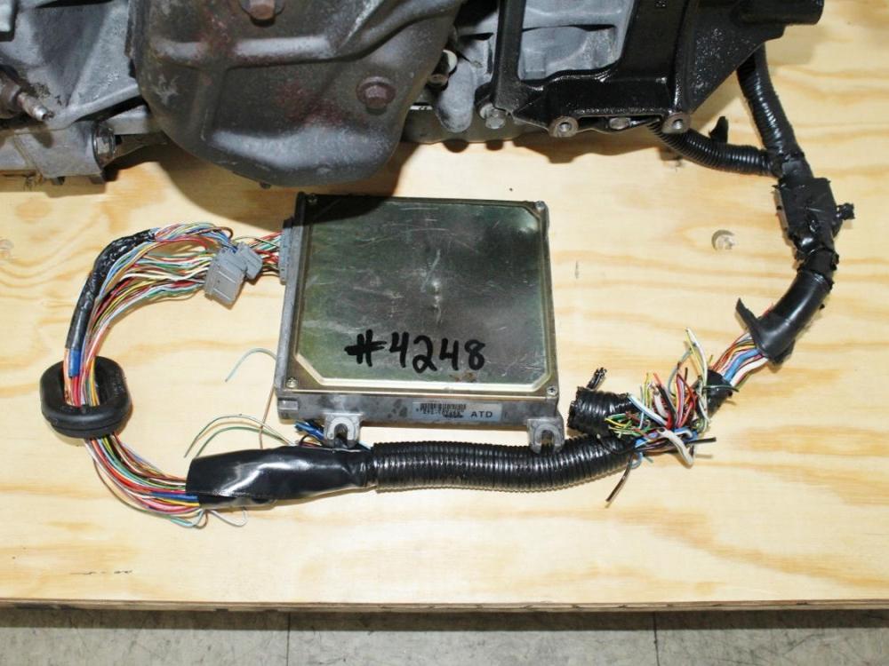 1992-2000 Honda Civic SIR Si B16A DOHC Vtec Engine 5 Speed Manual Transmission P30 ECU: Image 3