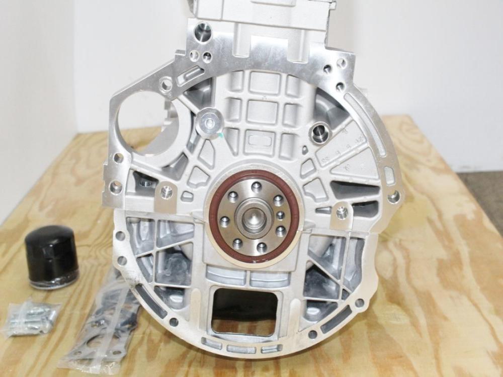 2010-2011-2012 Hyundai Santa Fe Engine 2.4L G4KE Theta II MPi 4-Cylinder Motor: Image 3